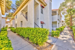6617 W Tropicana Ave in Las Vegas, NV - Building Photo