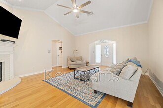 1504 Muirfield Rd in Gonzalez, FL - Building Photo - Building Photo