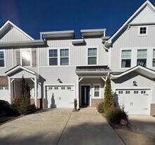 27 Jaycee Ct in Greenville, SC - Building Photo