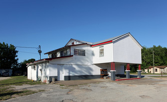 1640-1641 Highway 90 in Crestview, FL - Building Photo