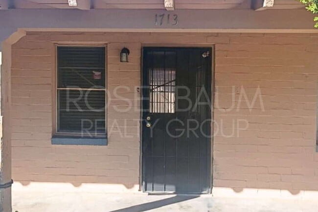 1713 N Village Dr in Tucson, AZ - Building Photo - Building Photo