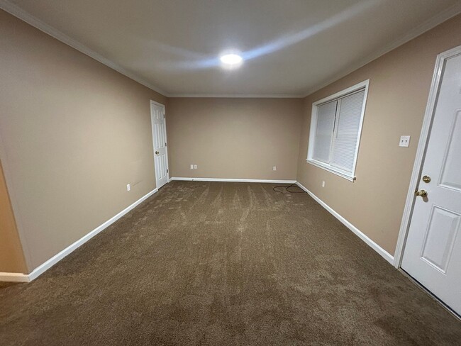 250 N Washington Ave in Brownsville, TN - Building Photo - Building Photo