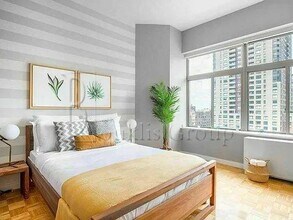 90 Washington St in New York, NY - Building Photo - Building Photo