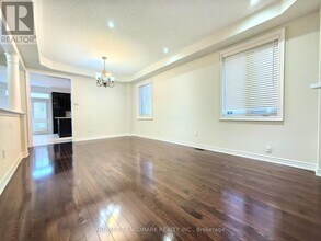 167 Valley Vista Dr in Vaughan, ON - Building Photo - Building Photo