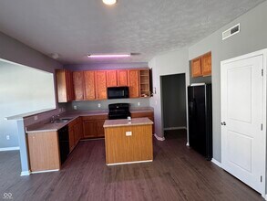 8348 Burket Way in Indianapolis, IN - Building Photo - Building Photo