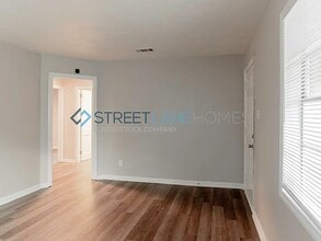 18 Taylor St in Augusta, GA - Foto de edificio - Building Photo