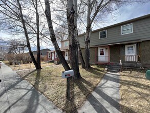 820 Mary Anne Dr in Riverton, WY - Building Photo - Building Photo