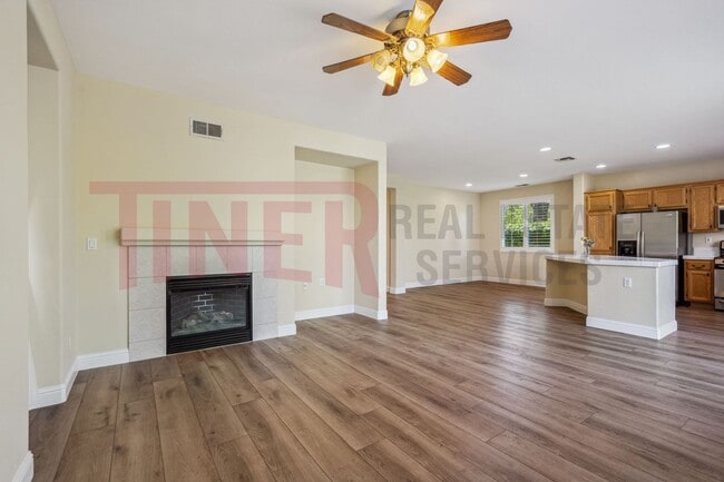 9836 Tundra Swan Cir in Elk Grove, CA - Building Photo - Building Photo