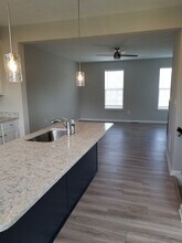 70 Dover Ct, Unit 70 Dover Court in Bridgeport, WV - Foto de edificio - Building Photo