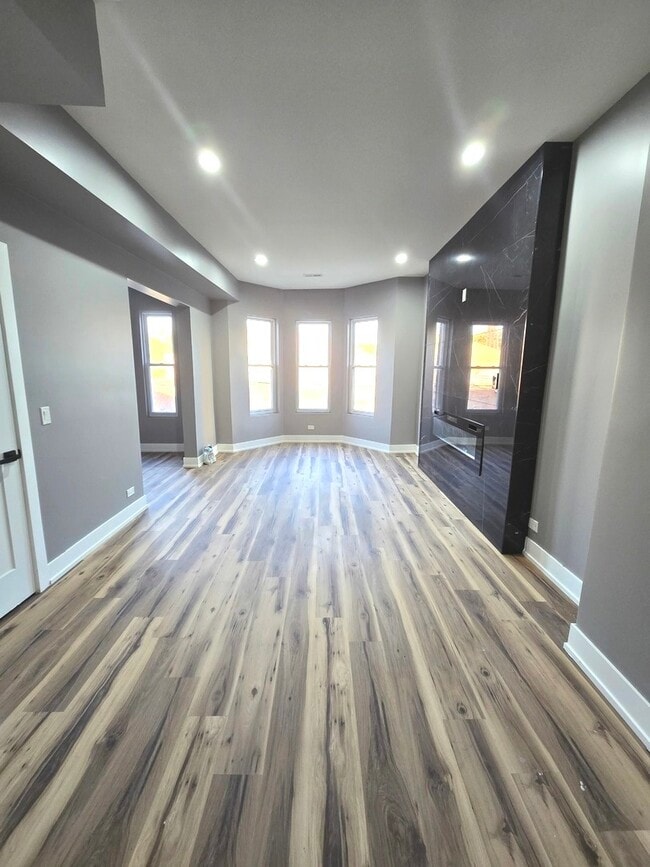 3732 S Calumet Ave in Chicago, IL - Building Photo - Building Photo