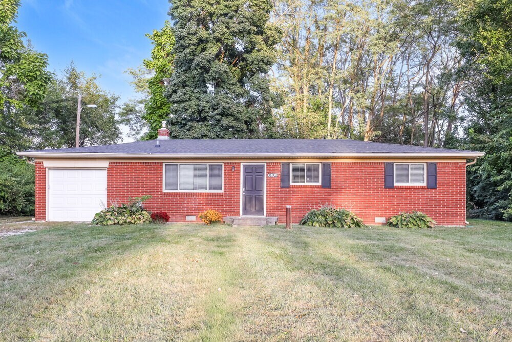6109 N Pershing Ave in Indianapolis, IN - Building Photo