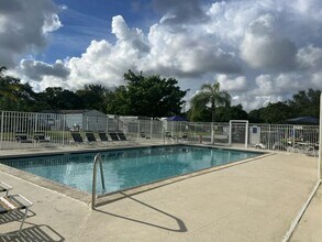 4754 Carefree Trail in West Palm Beach, FL - Building Photo - Building Photo