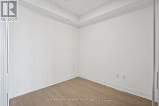 36 Olive Ave in Toronto, ON - Building Photo - Building Photo