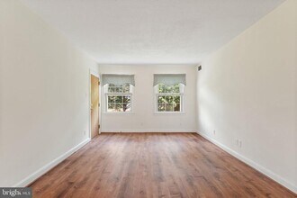 2805 Arlington Blvd in Arlington, VA - Building Photo - Building Photo