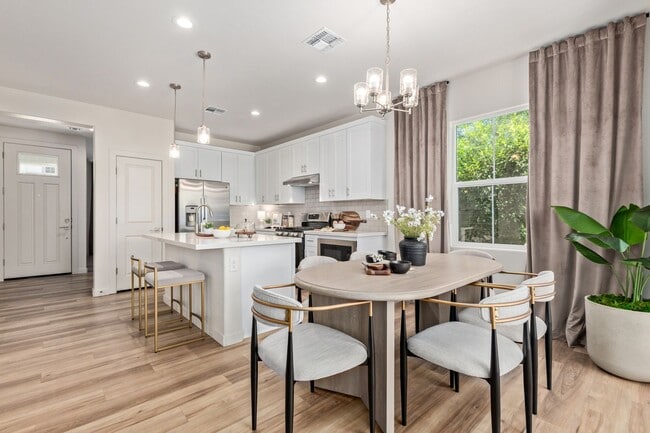 property at 1526 W Sierra Vista Dr