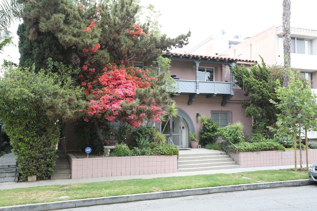 152 S Maple Dr in Beverly Hills, CA - Building Photo