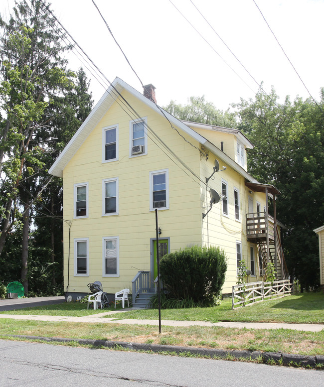 10 Devens St in Greenfield, MA - Building Photo - Building Photo