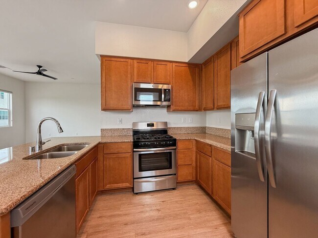 1455 Banahaw Way in Chula Vista, CA - Building Photo - Building Photo