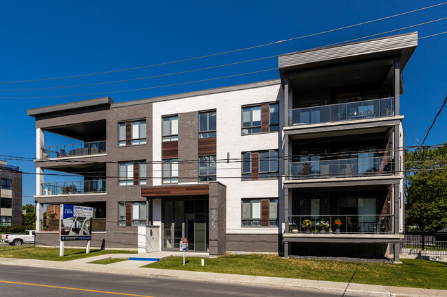 455 Des Prairies Boul in Laval, QC - Building Photo - Building Photo