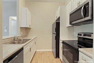 4301 W Shamrock Ln in McHenry, IL - Building Photo - Building Photo