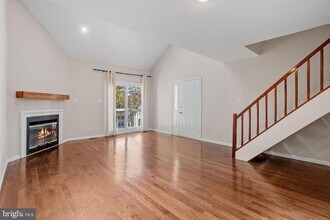 319 Park Pl Dr in Cherry Hill Township, NJ - Building Photo - Building Photo