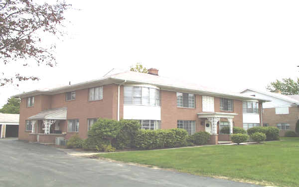 Ottawa Hills in Toledo, OH - Foto de edificio - Building Photo