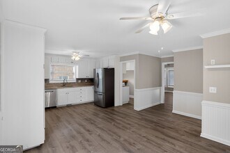 3445 Johnson Ferry Rd NE in Roswell, GA - Foto de edificio - Building Photo