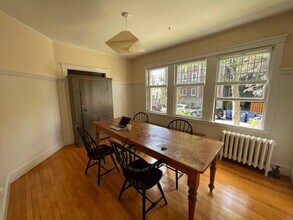 10 Dana St, Unit 14 in Cambridge, MA - Foto de edificio - Building Photo