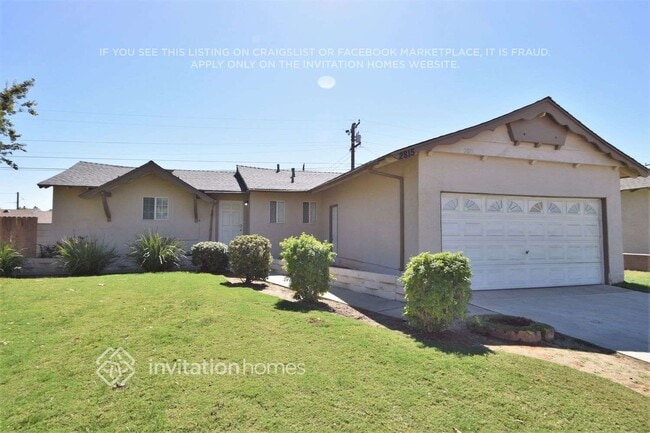 property at 2815 St Elmo Dr