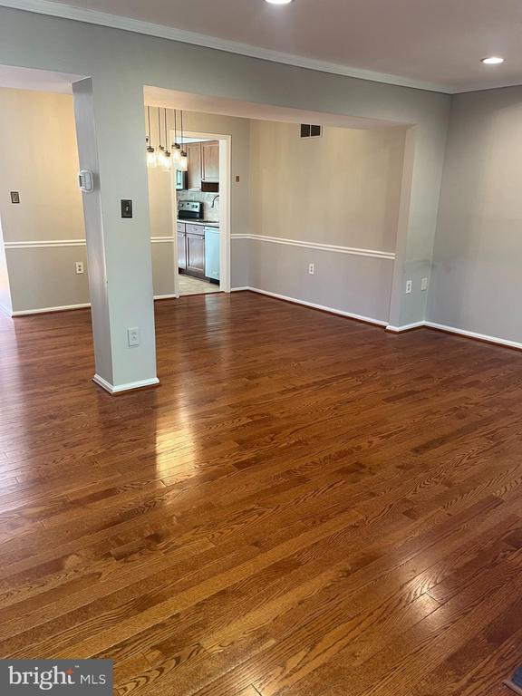 2518 S Arlington Mill Dr in Arlington, VA - Building Photo - Building Photo