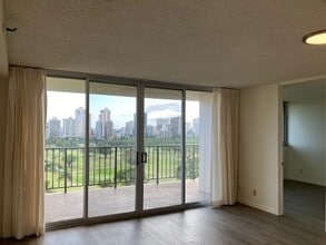 2916 Date St, Unit Condo in Honolulu, HI - Building Photo - Building Photo