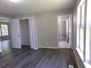 8211 5th Ave N in Birmingham, AL - Building Photo - Building Photo