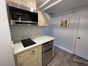 50 Irving St, Unit 50-1 in Cambridge, MA - Building Photo - Building Photo