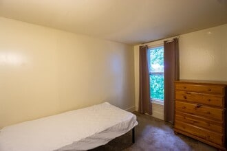 113 Comstock Pl in Syracuse, NY - Building Photo - Building Photo
