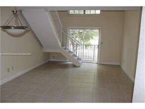 8500 SW 109th Ave in Miami, FL - Building Photo - Building Photo