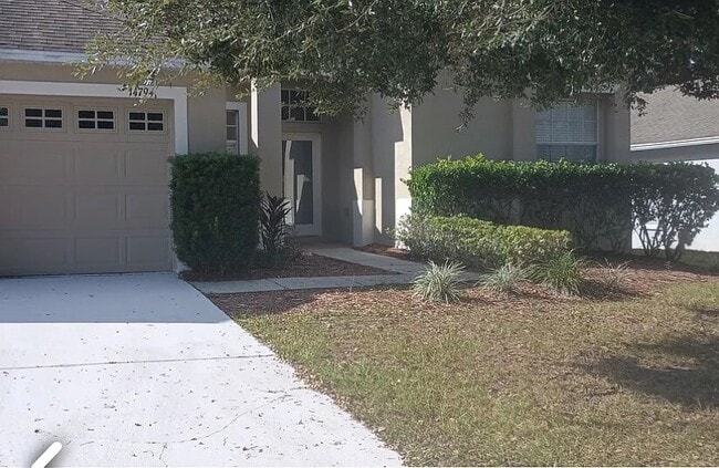 14794 Edgemere Dr in Spring Hill, FL - Foto de edificio - Building Photo