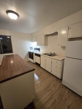 520 Willow St in Highspire, PA - Building Photo - Building Photo