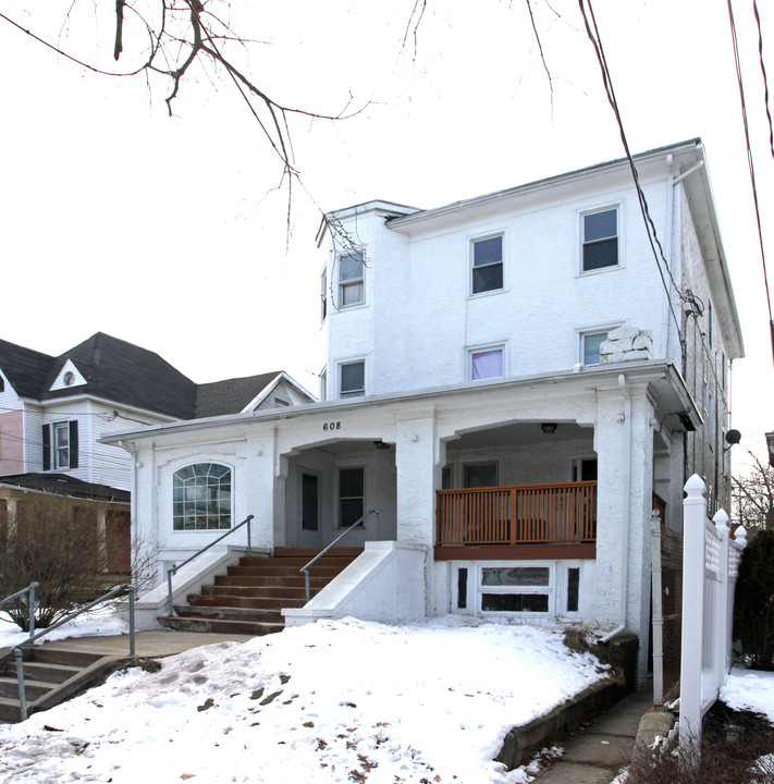 608 5th Ave in Asbury Park, NJ - Building Photo