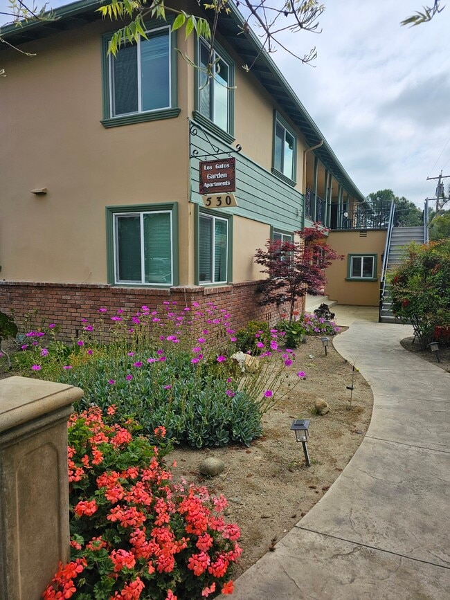 Los Gatos Garden Apartments