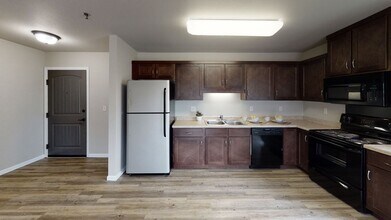 Renaissance Heights Apartment Homes in Williston, ND - Building Photo - Building Photo