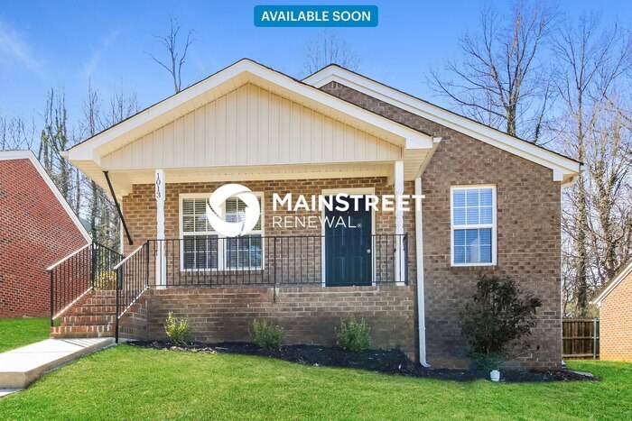 1013 Manor Dr in High Point, NC - Building Photo