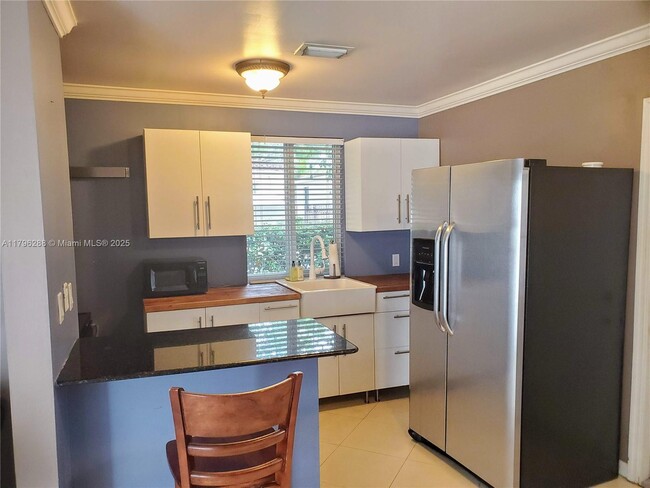 5620 SW 5th Terrace in Coral Gables, FL - Building Photo - Building Photo