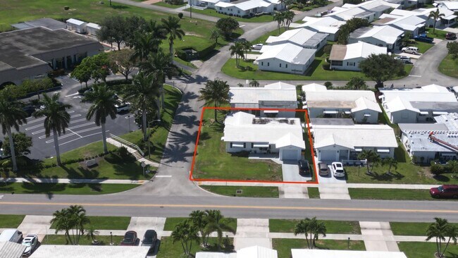 property at 1727 SW 18th St