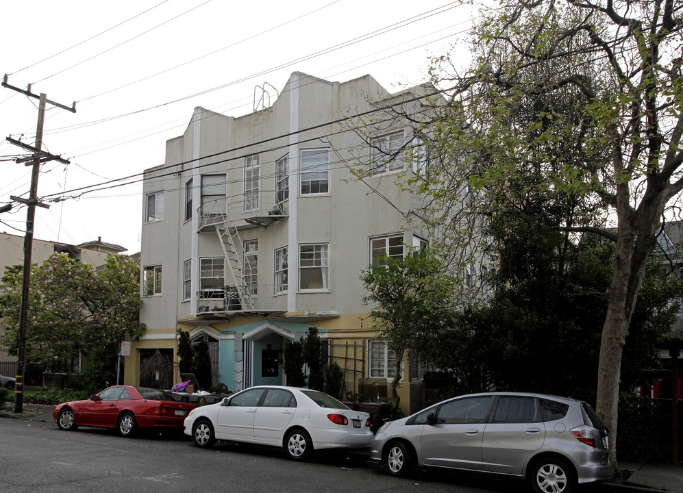 410 Fairmount Ave in Oakland, CA - Building Photo