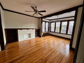4856 W Dakin St in Chicago, IL - Building Photo - Building Photo