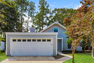 3938 Pine Breeze Rd S in Jacksonville, FL - Building Photo - Building Photo