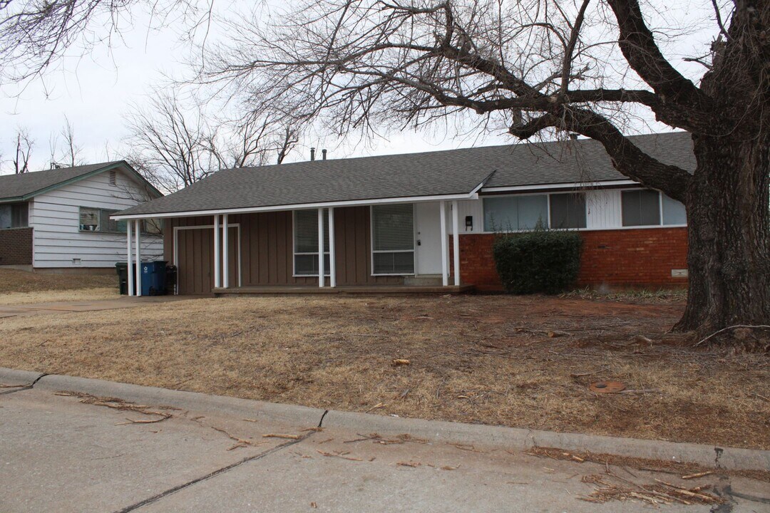 125 E Morningside Dr in Midwest City, OK - Building Photo