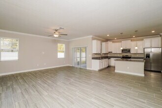 2173 Cerulean Sky Dr in Lutz, FL - Foto de edificio - Building Photo