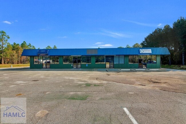 property at 5195 Hwy 196 E