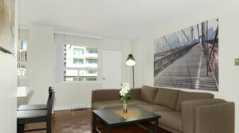 135 Lawton Blvd in Toronto, ON - Building Photo